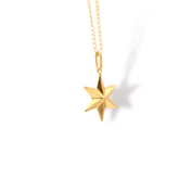 Cadena con estrella pequeña vista lateral